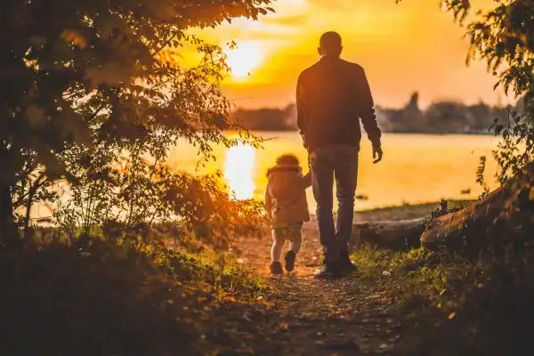 image of dad and child - parental alienation Northampton